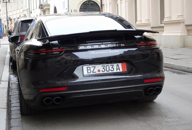 Porsche 971 Panamera Turbo