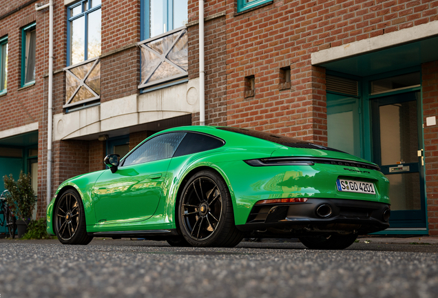 Porsche 992 Carrera GTS