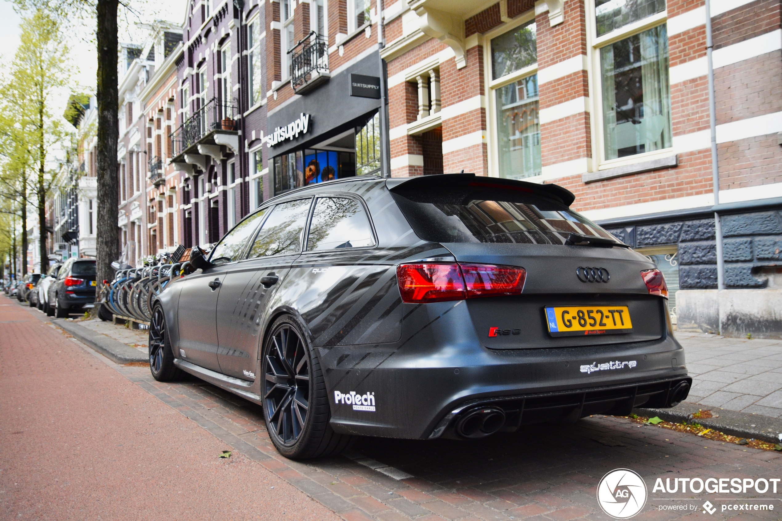 Audi RS6 Avant C7 2015