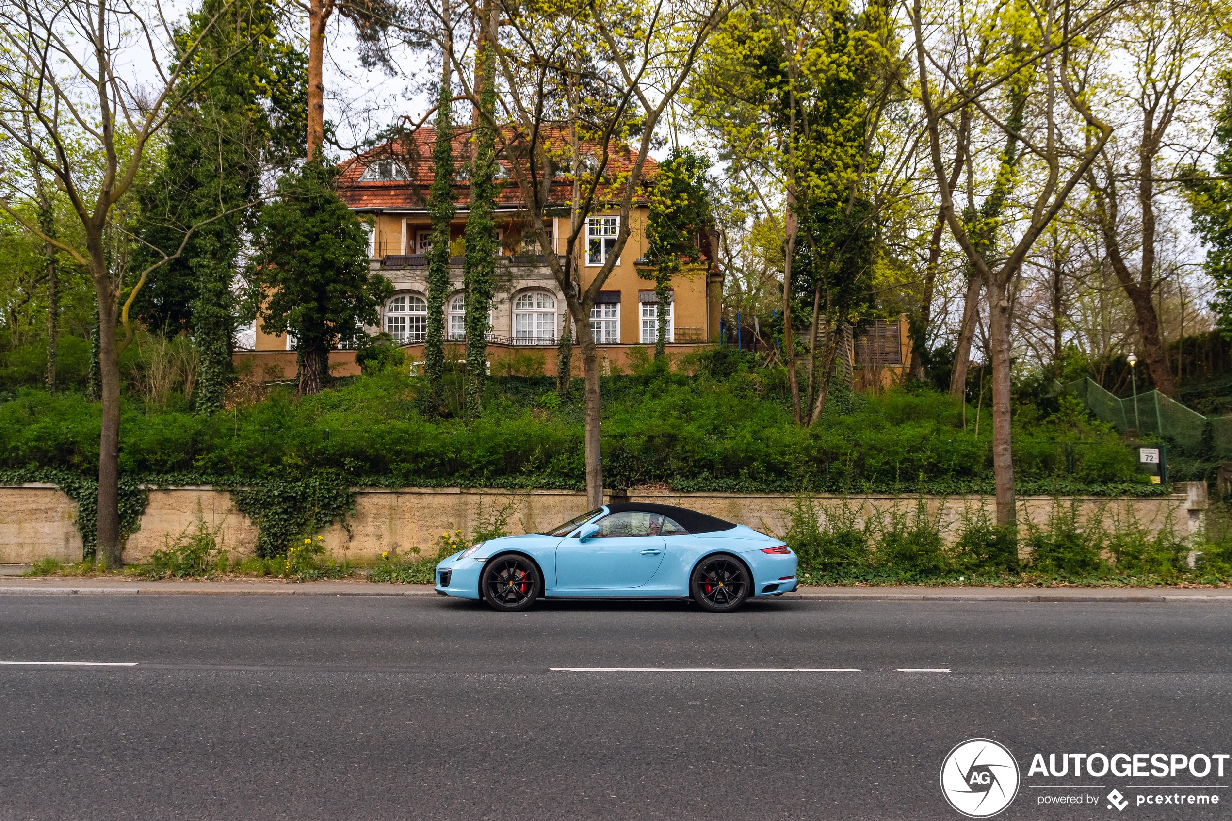 Porsche 991 Carrera 4S Cabriolet MkII