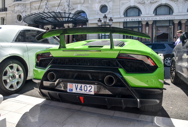 Lamborghini Huracán LP640-4 Performante