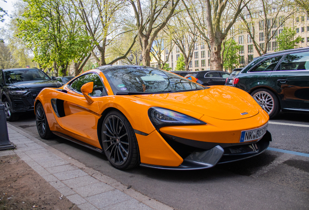 McLaren 570GT