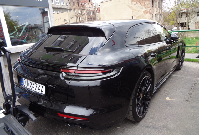 Porsche 971 Panamera GTS Sport Turismo