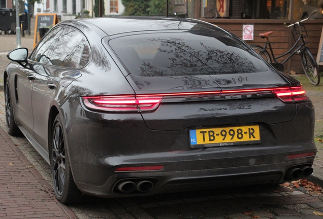 Porsche 971 Panamera Turbo S E-Hybrid Executive