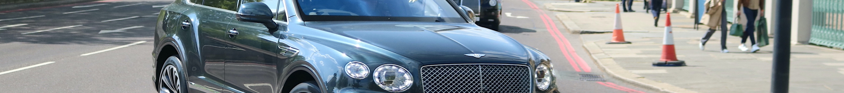 Bentley Bentayga V8 2021 First Edition