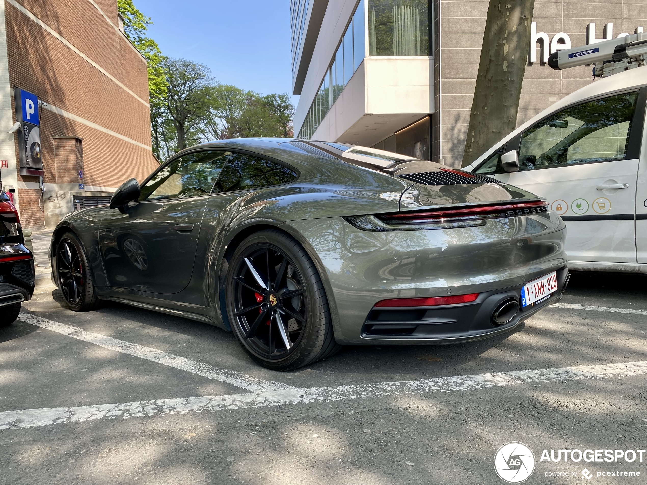 Porsche 992 Carrera 4S