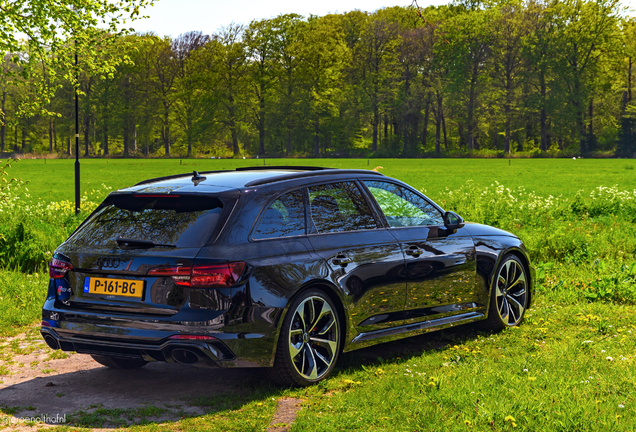 Audi RS4 Avant B9