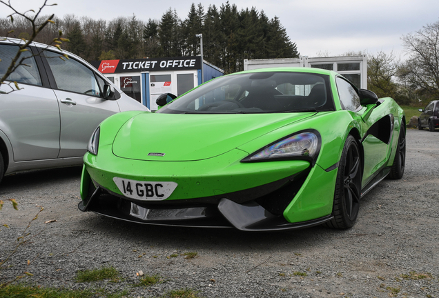 McLaren 570S