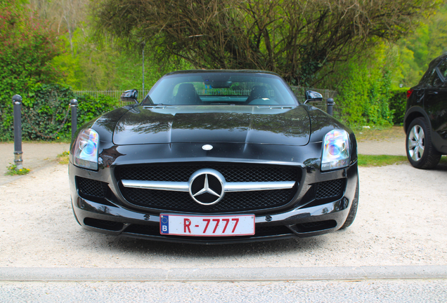 Mercedes-Benz SLS AMG