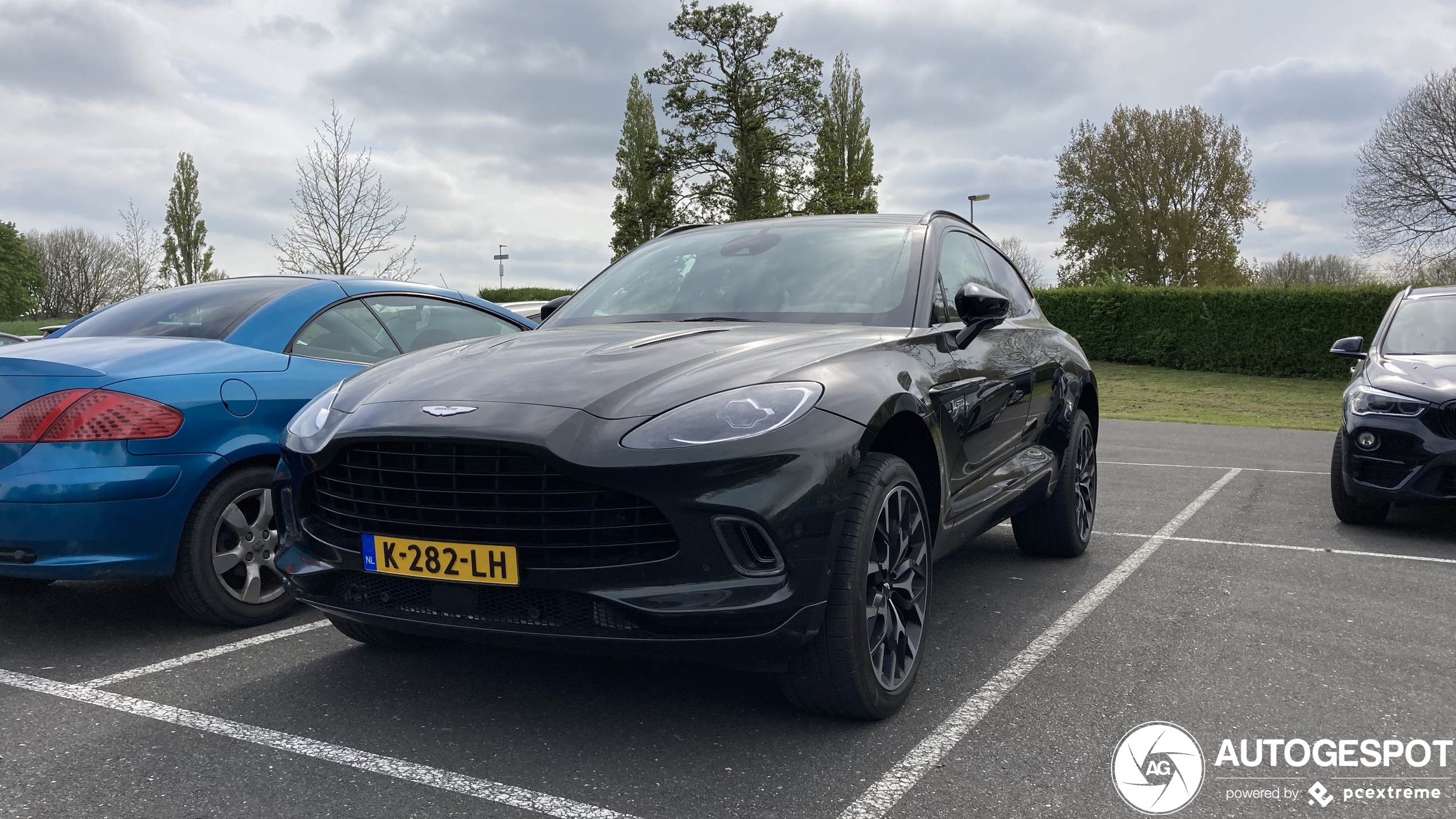 Aston Martin DBX