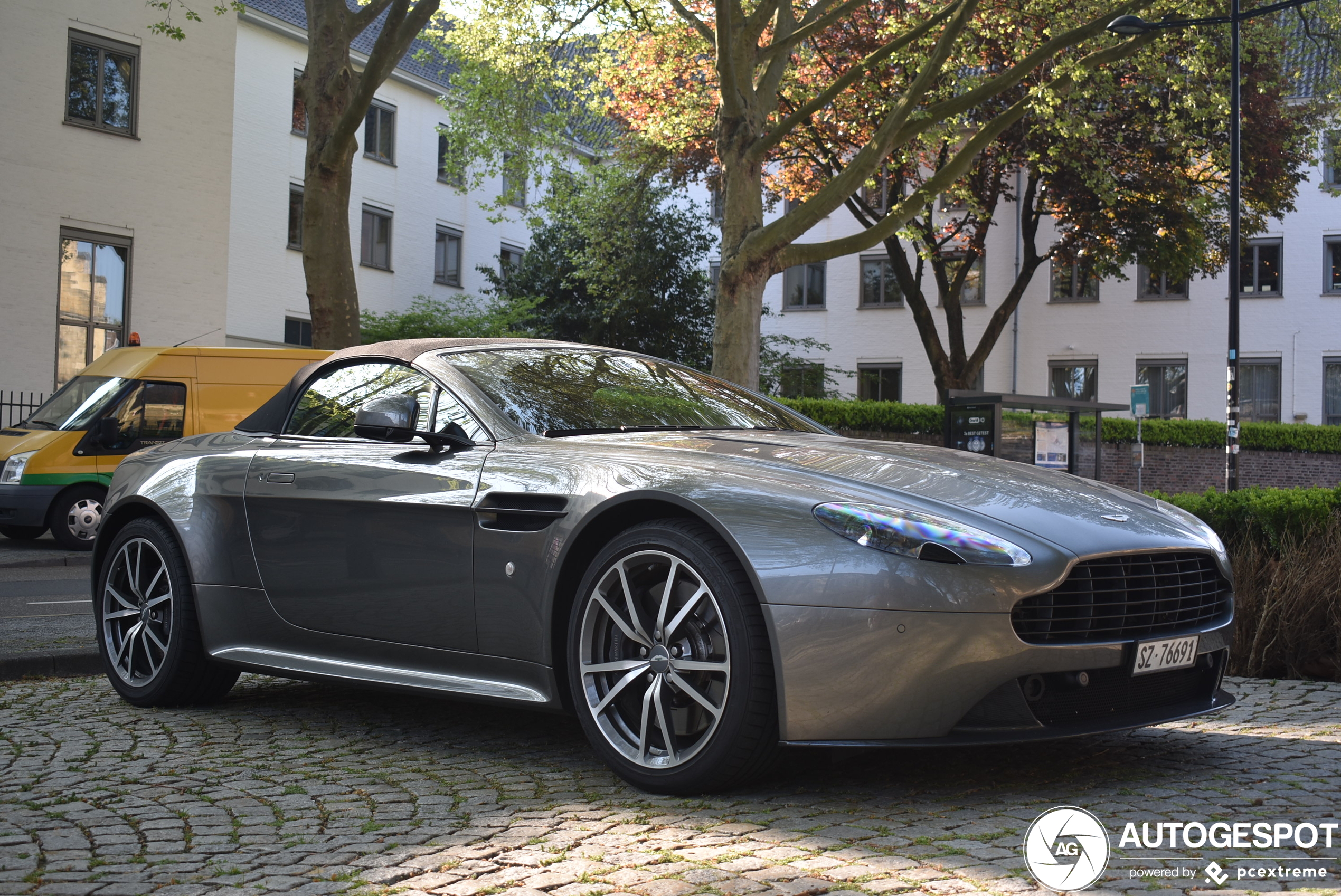 Aston Martin V8 Vantage S Roadster