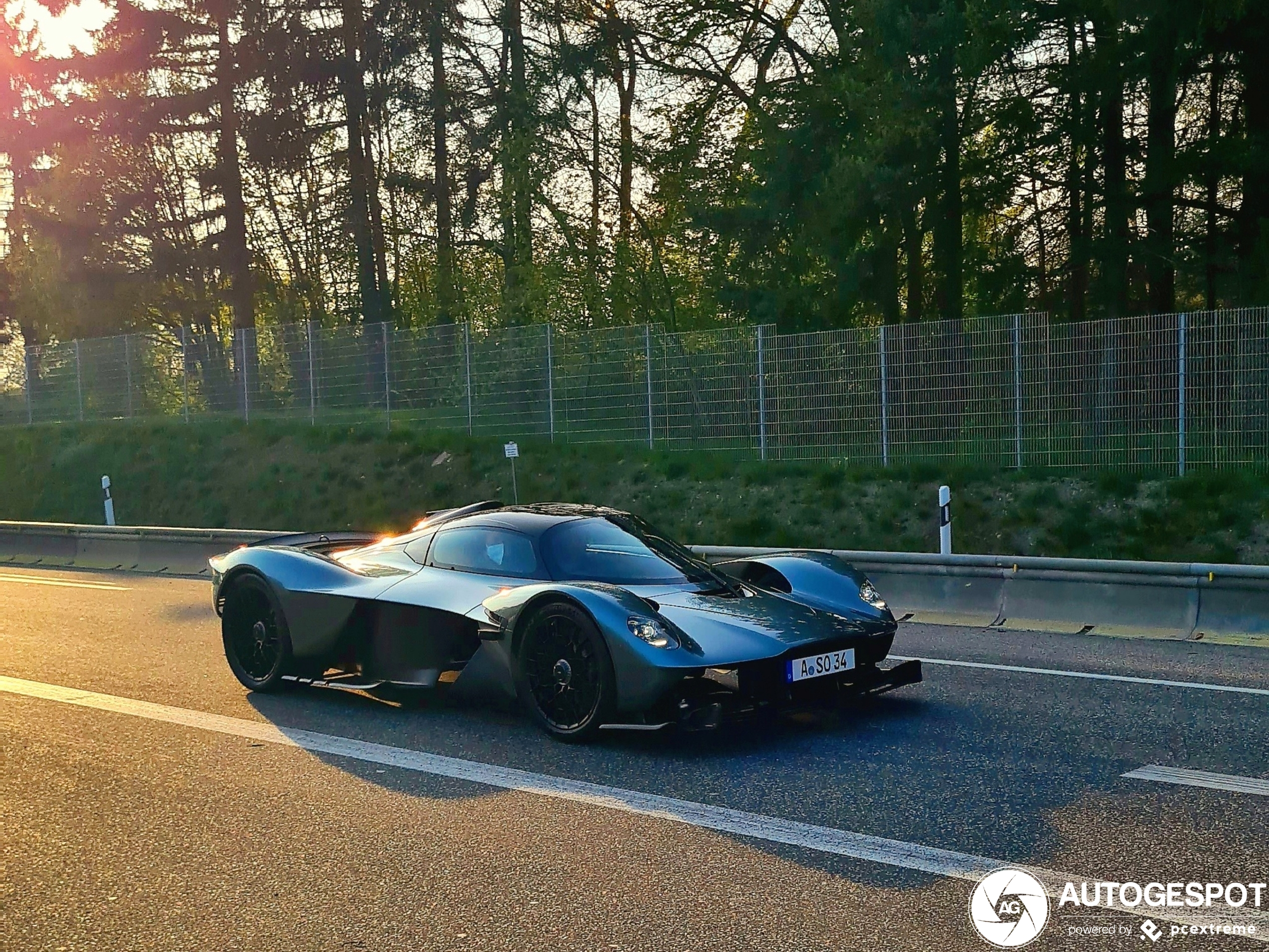 Eerste Aston Martin Valkyrie in private handen!