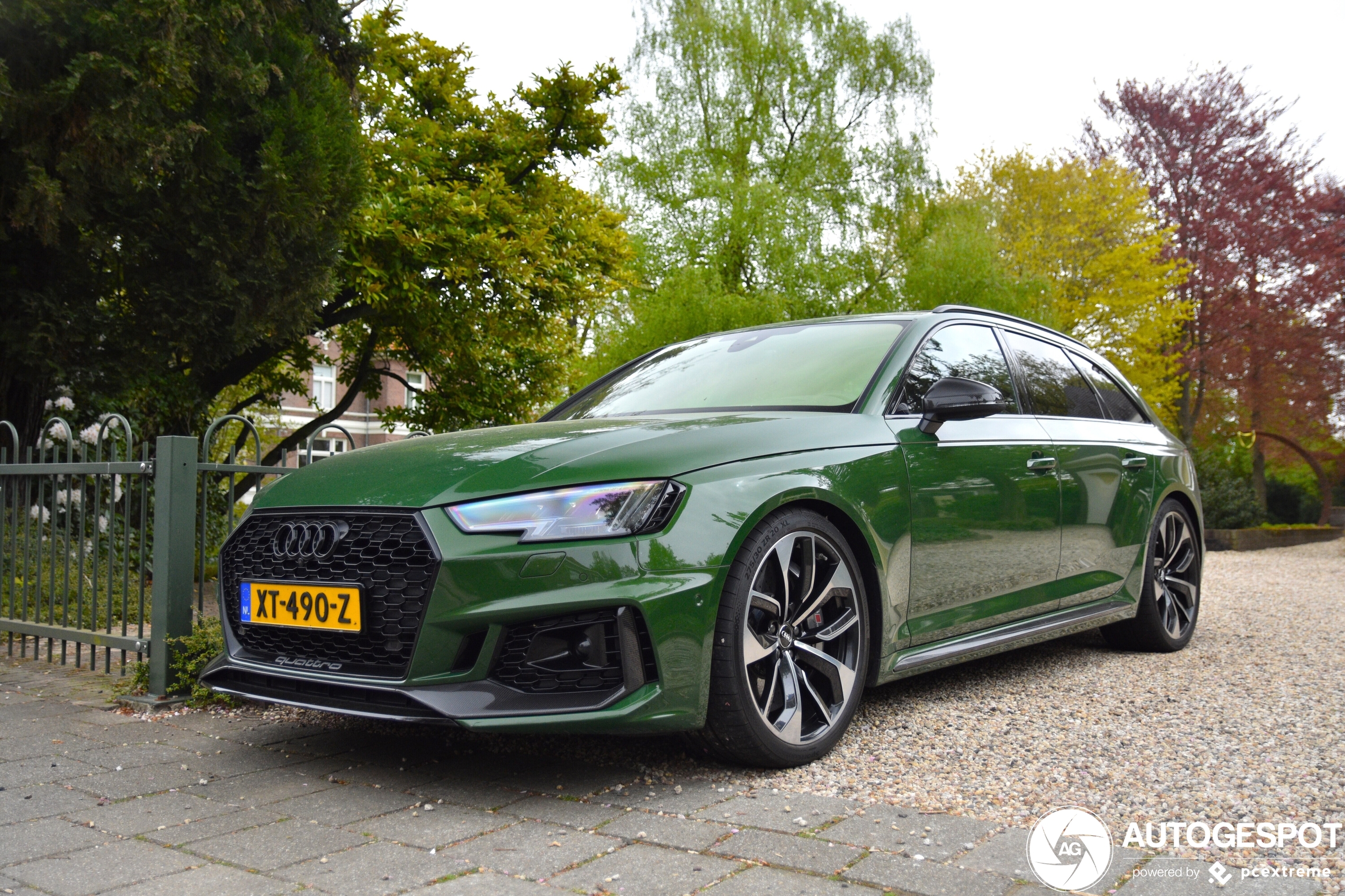 Audi RS4 Avant B9