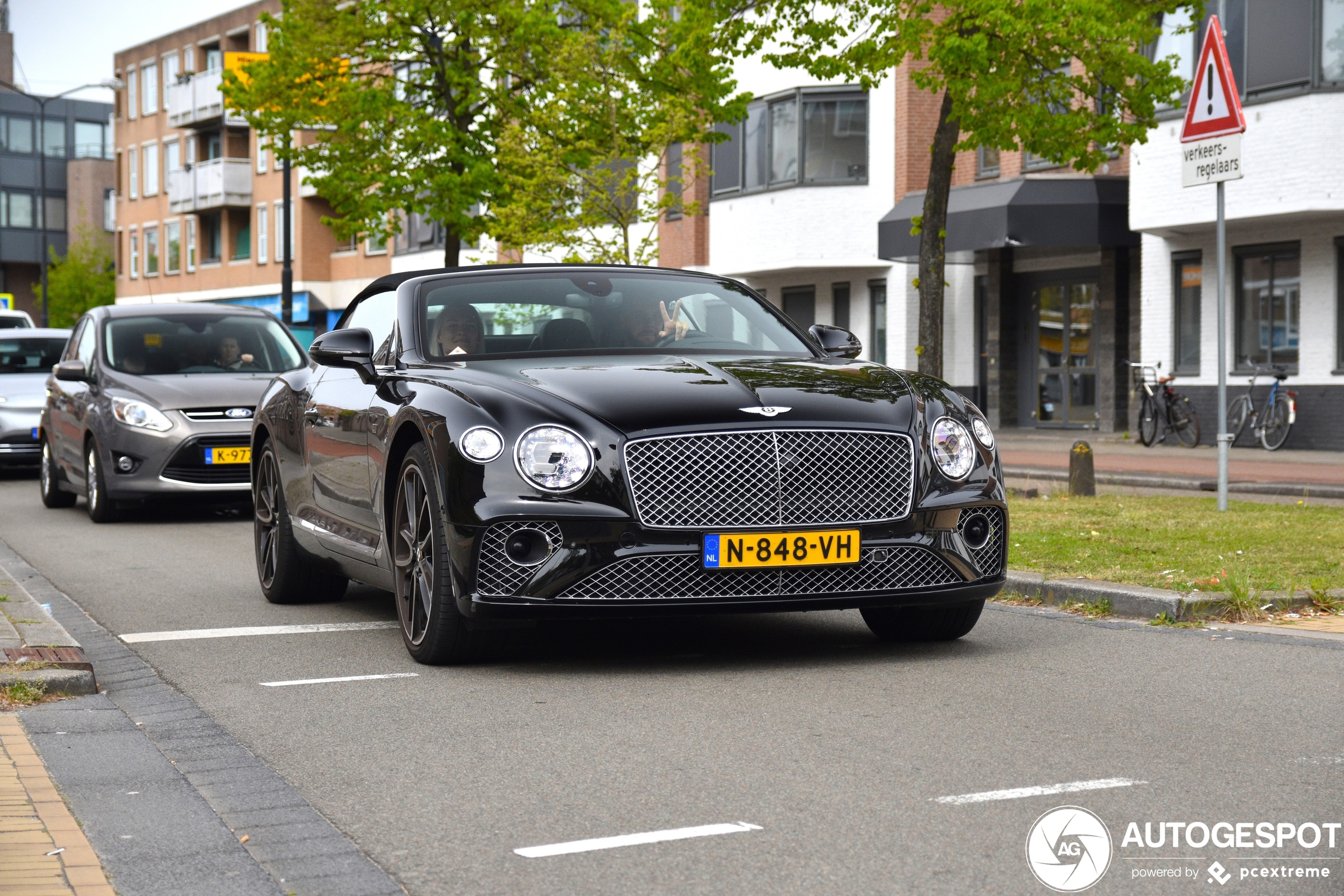 Bentley Continental GTC 2019 First Edition