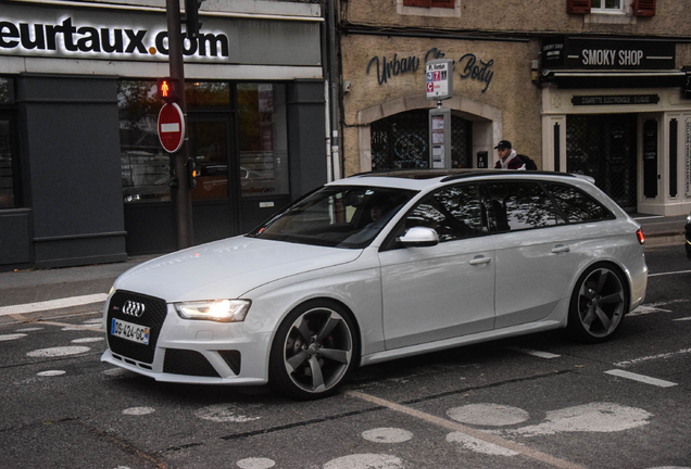 Audi RS4 Avant B8