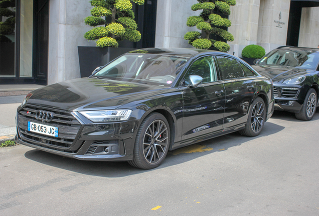 Audi S8 D5