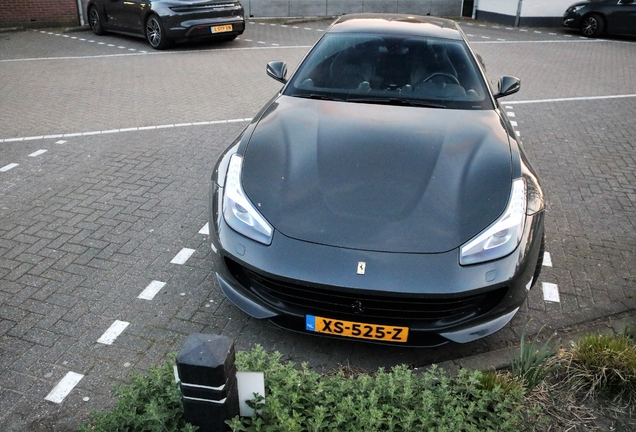 Ferrari GTC4Lusso