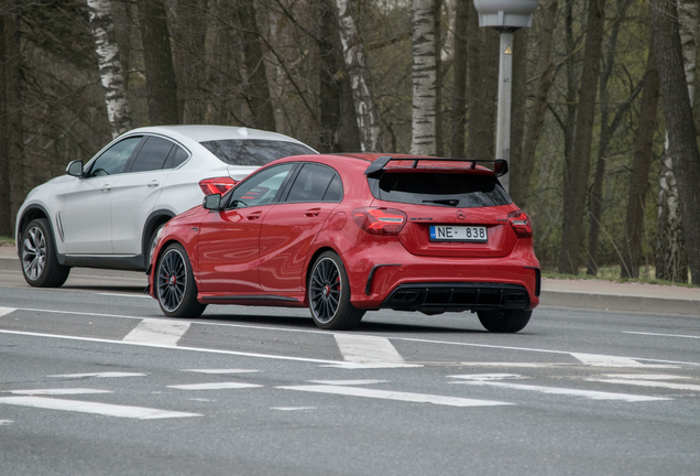 Mercedes-AMG A 45 W176 2015