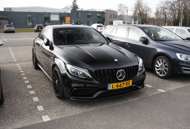 Mercedes-AMG C 63 S W205