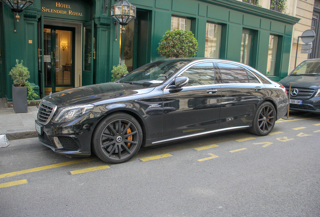 Mercedes-Benz S 63 AMG V222