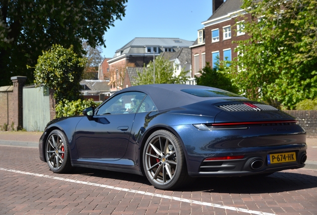 Porsche 992 Carrera 4S Cabriolet