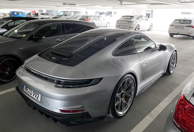 Porsche 992 GT3 Touring