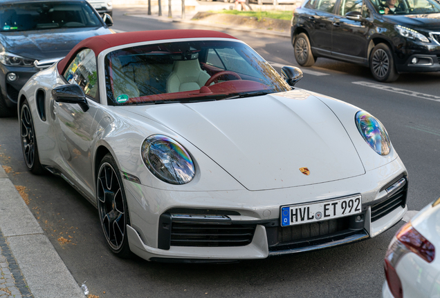 Porsche 992 Turbo S Cabriolet