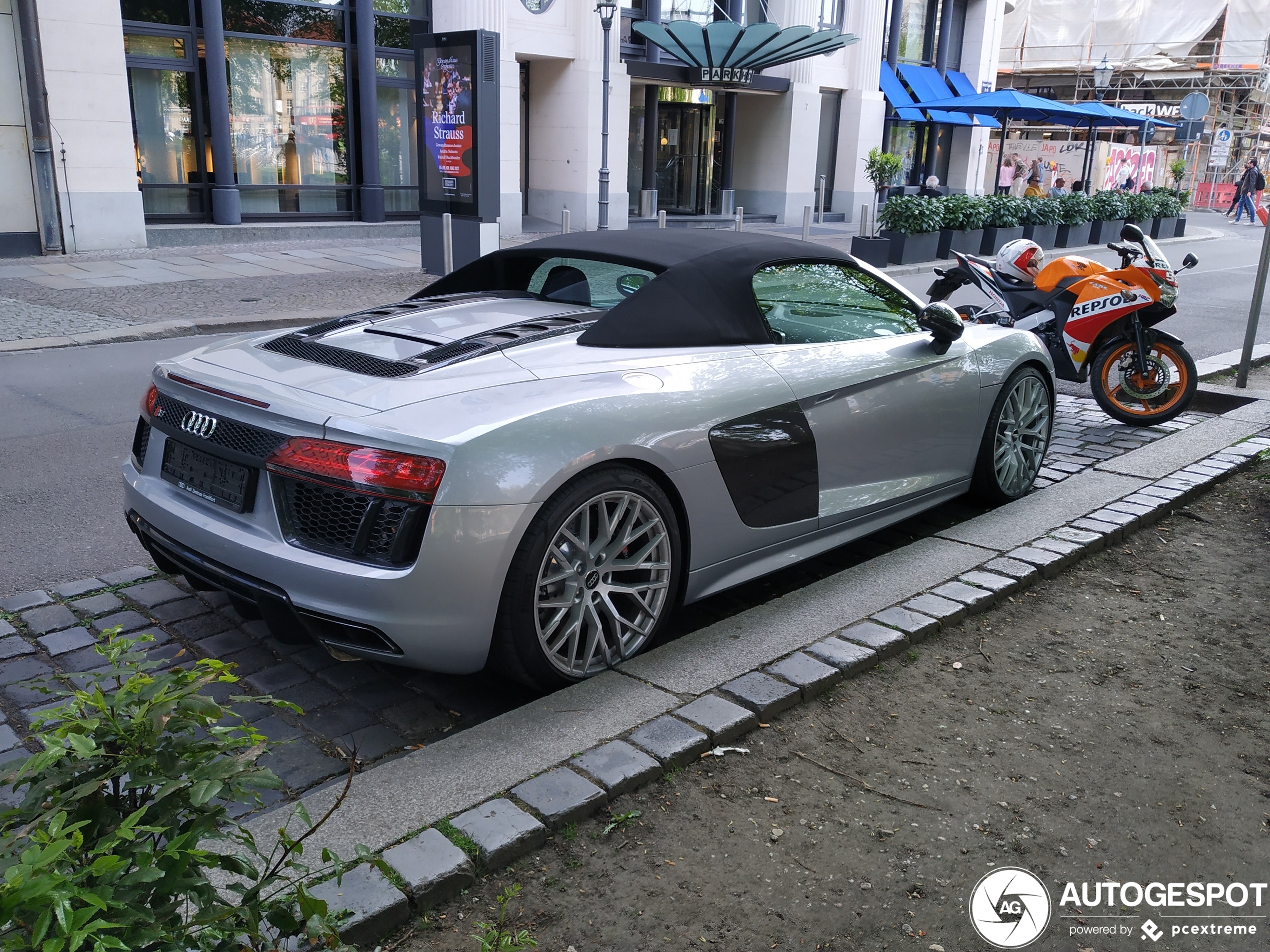 Audi R8 V10 Spyder 2016