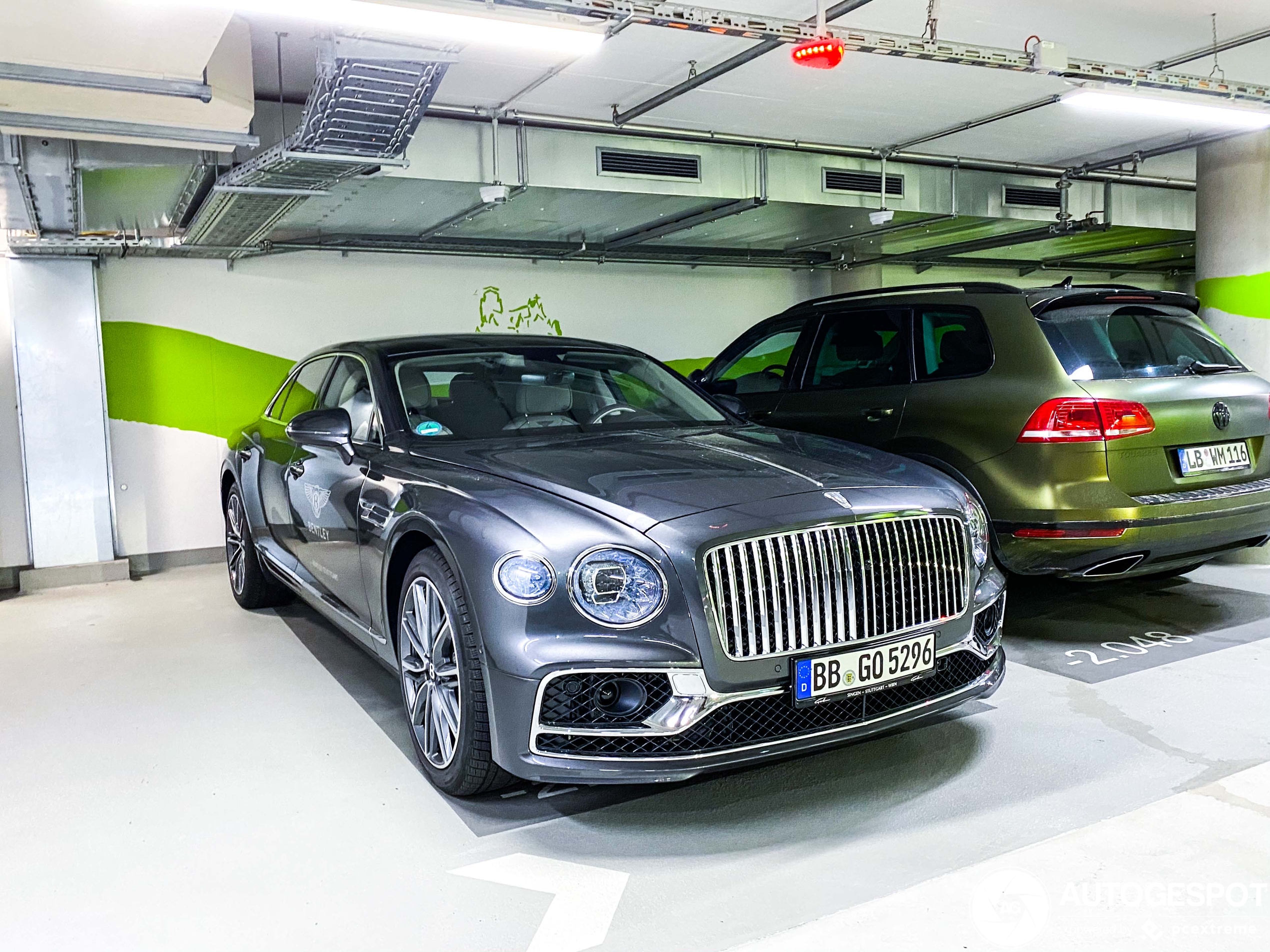 Bentley Flying Spur V8 2021