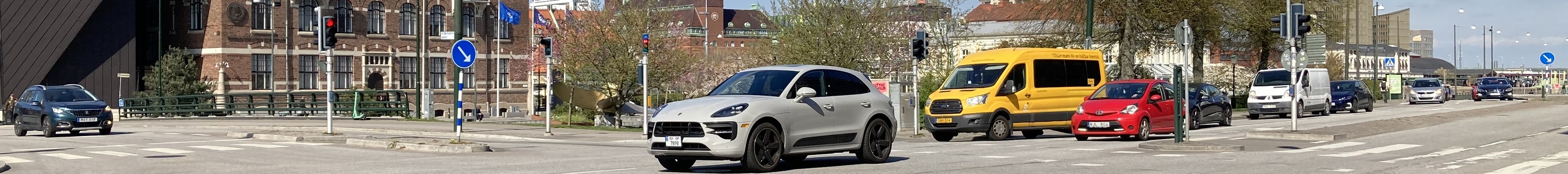 Porsche 95B Macan GTS MkII