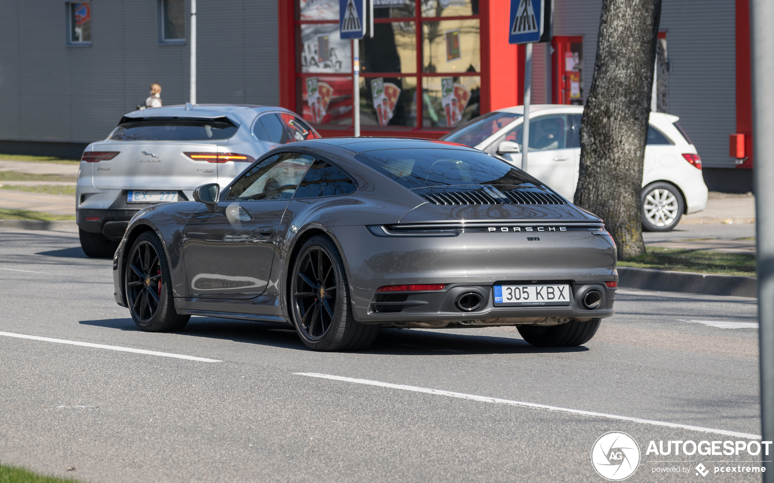 Porsche 992 Carrera 4S