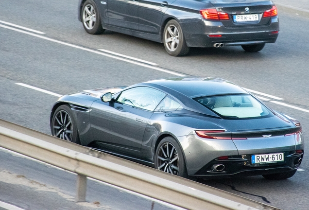 Aston Martin DB11