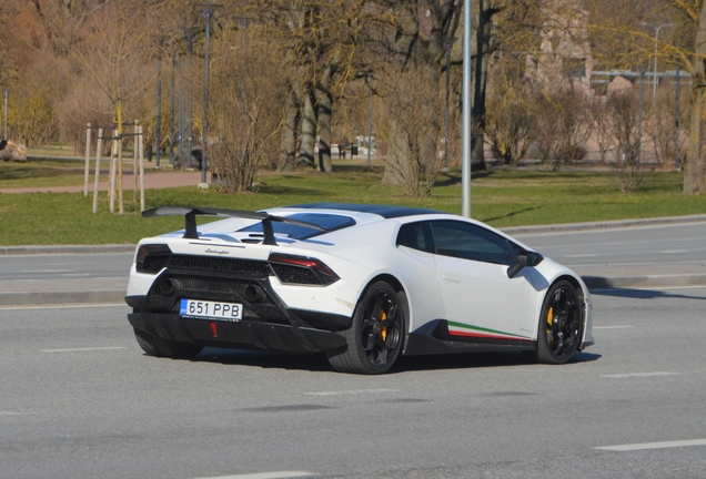 Lamborghini Huracán LP640-4 Performante