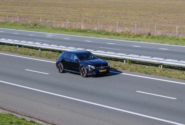 Mercedes-AMG GLA 45 X156