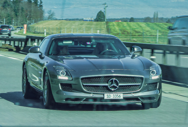 Mercedes-Benz SLS AMG