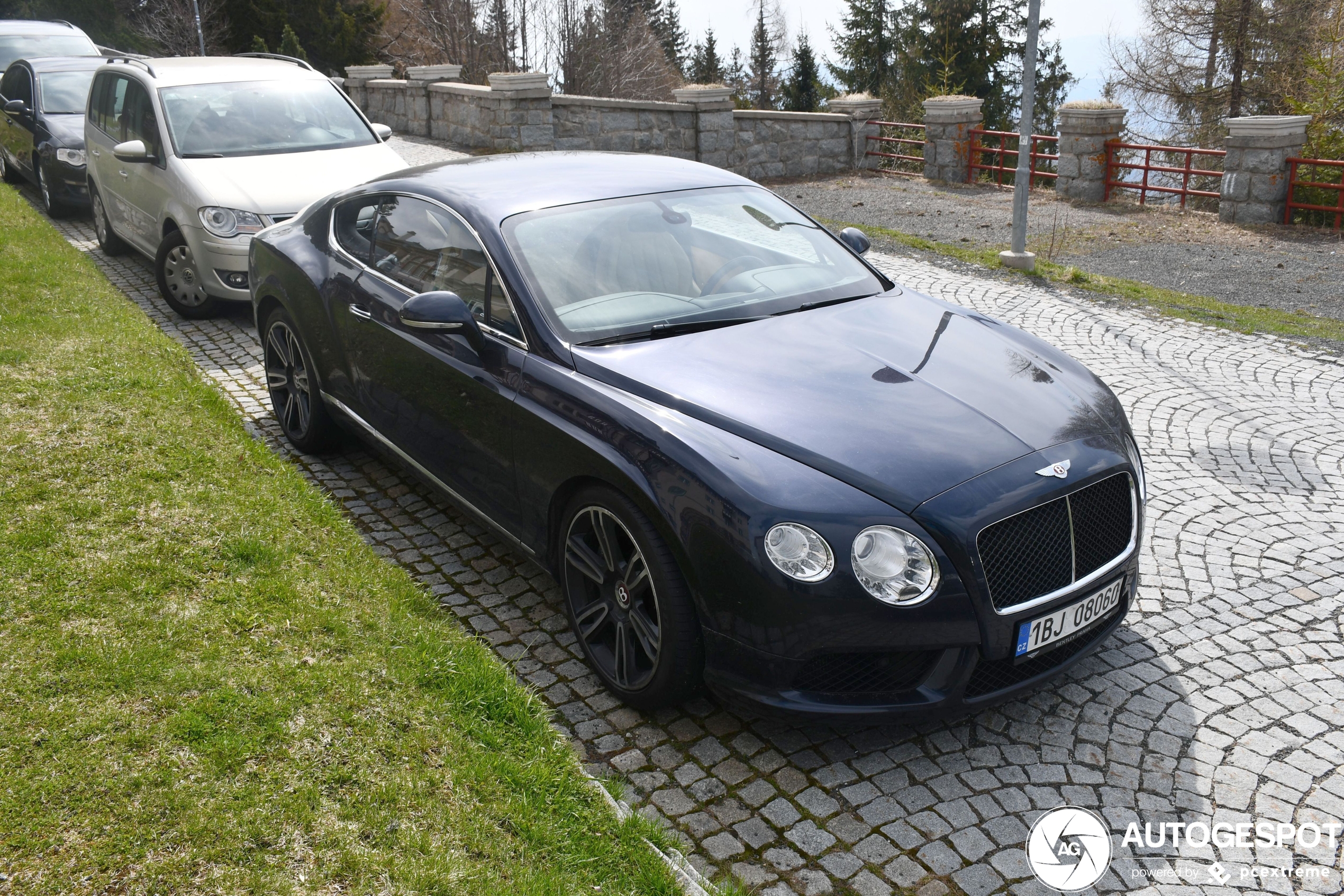 Bentley Continental GT V8