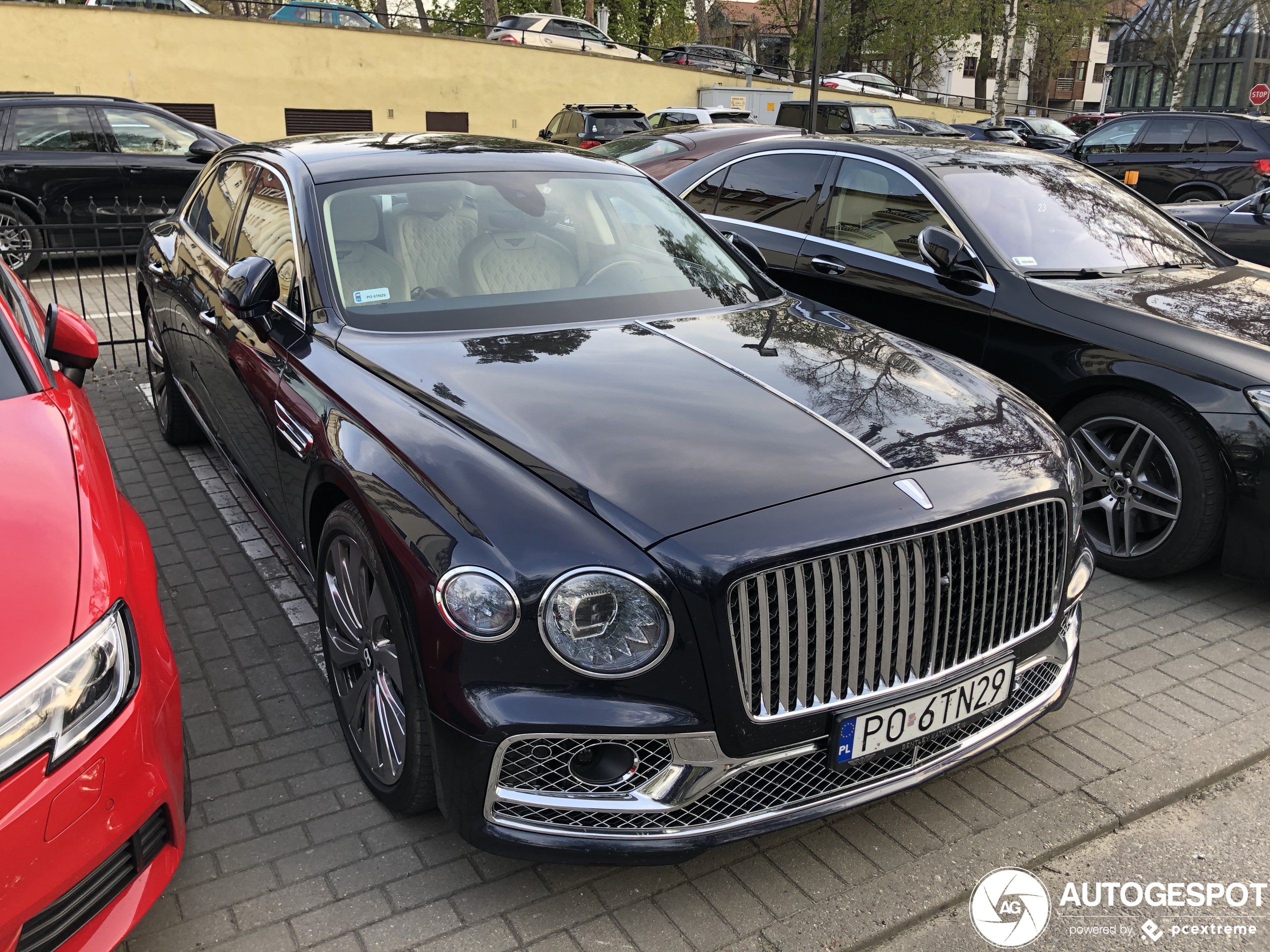 Bentley Flying Spur V8 2021