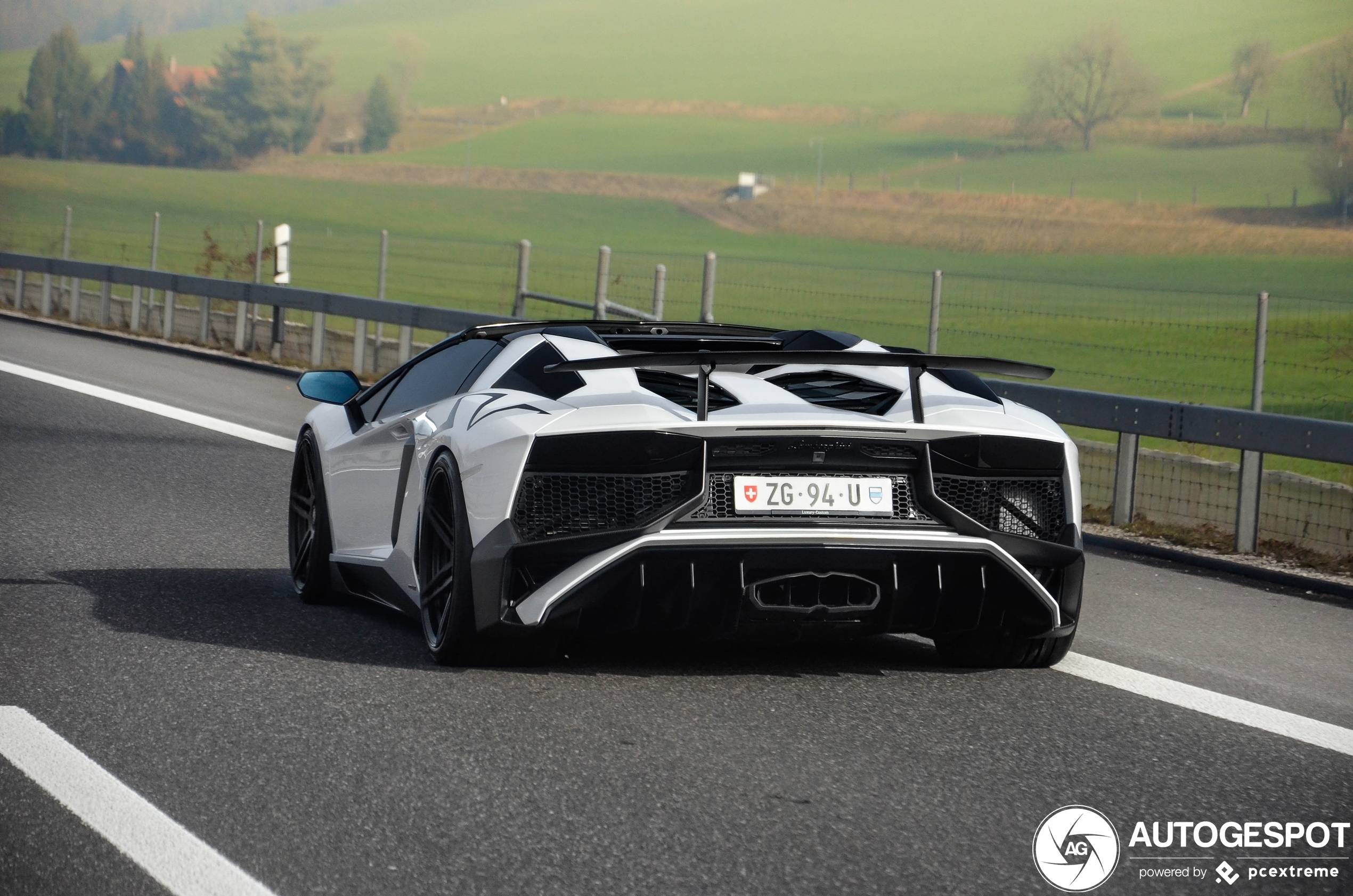 Lamborghini Aventador LP750-4 SuperVeloce Roadster