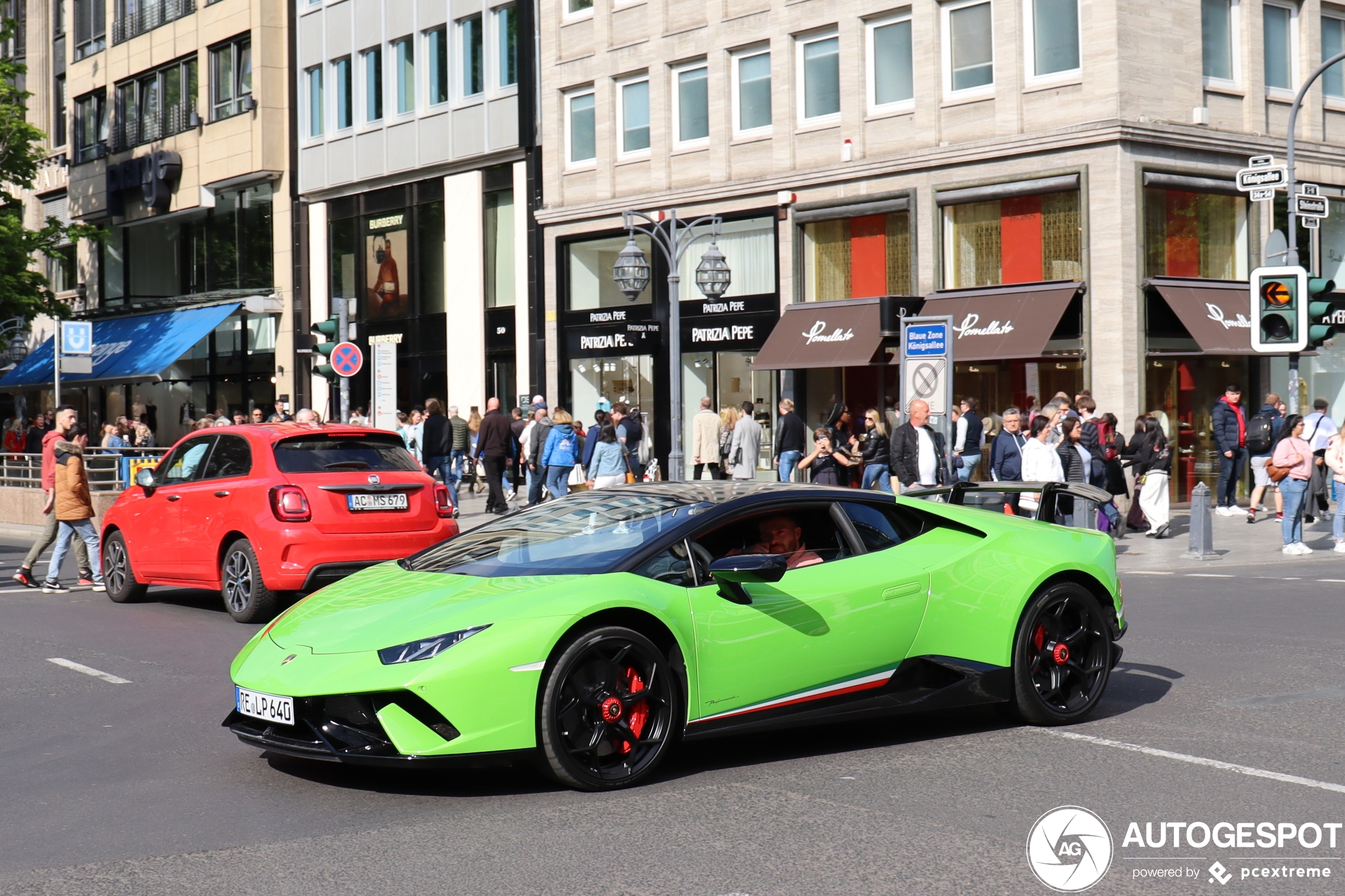 Lamborghini Huracán LP640-4 Performante