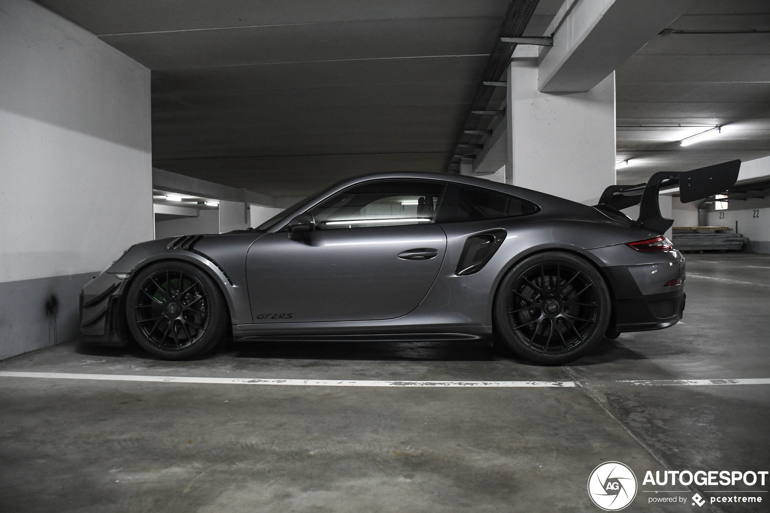 Porsche 991 GT2 RS Weissach Package