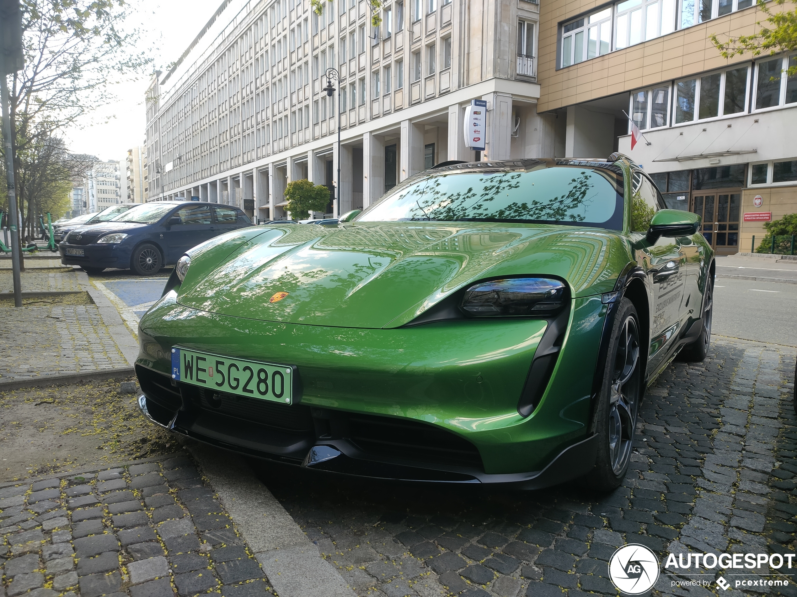 Porsche Taycan Turbo S Cross Turismo