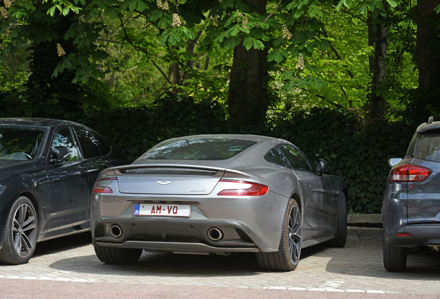 Aston Martin Vanquish 2013