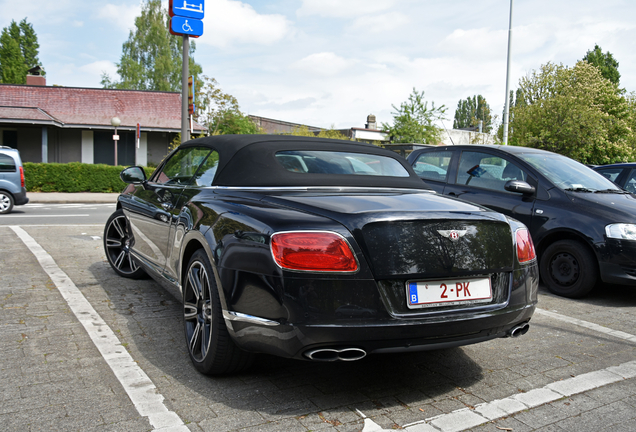 Bentley Continental GTC V8