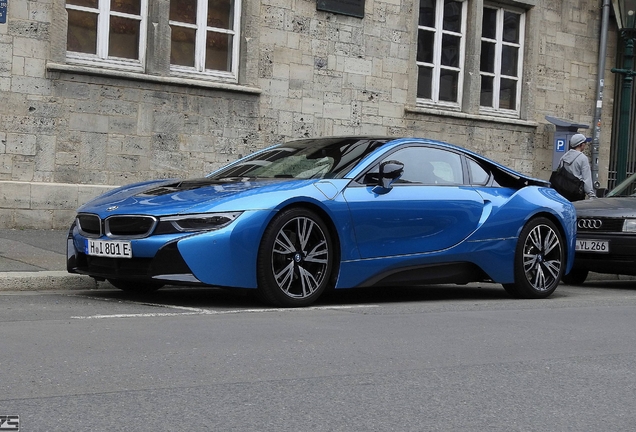 BMW i8