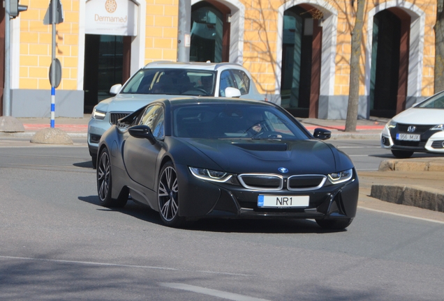 BMW i8