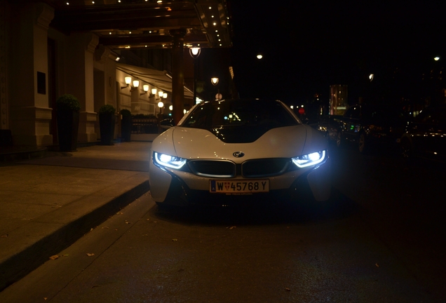 BMW i8