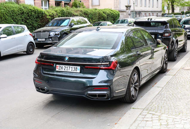 BMW M760Li xDrive 2019