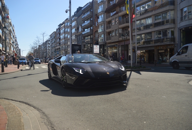 Lamborghini Aventador S LP740-4 Roadster