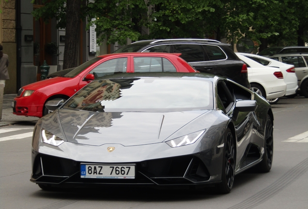 Lamborghini Huracán LP640-4 EVO