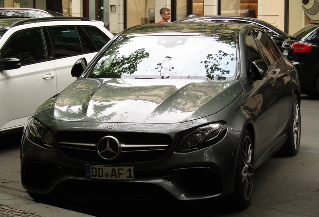 Mercedes-AMG E 63 S W213